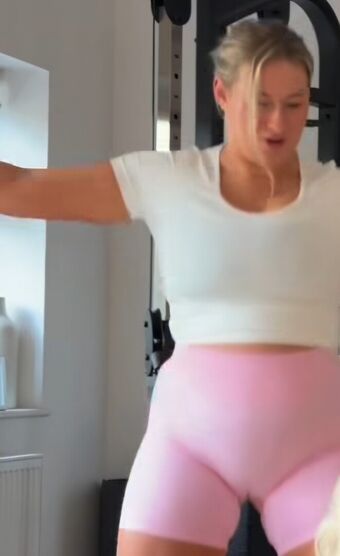 Carys whittaker / busybeecarys Photo Fuites Nudes OnlyFans 7