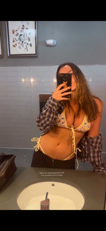 Casey M Photo Fuites Nudes OnlyFans 1