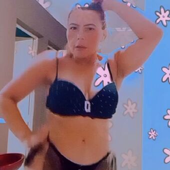 celiayoutube Photo Fuites Nudes OnlyFans 17