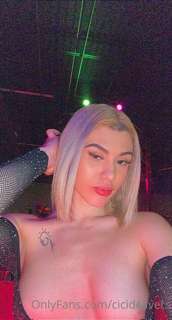 cicidelivers Photo Fuites Nudes OnlyFans 10