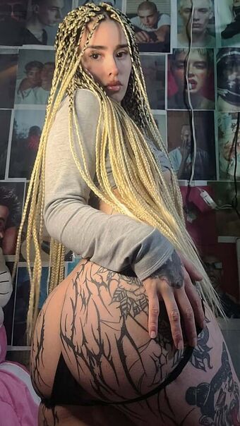 cinnaeverdeen Photo Fuites Nudes OnlyFans 13