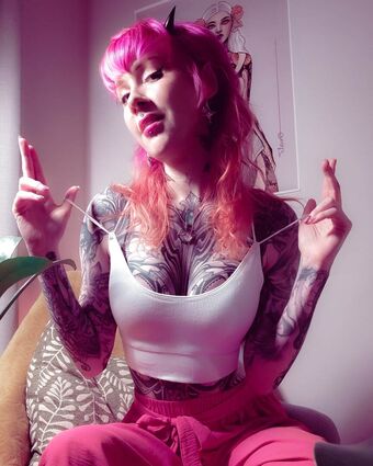 Cira Charisma