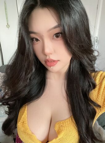 Cream Photo Fuites Nudes OnlyFans 2