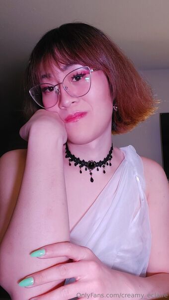 creamy_eclaire