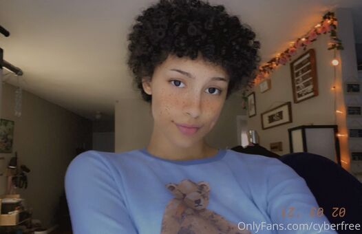Cyberfree Photo Fuites Nudes OnlyFans 34