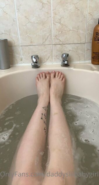 daddyslilbabygirl.free