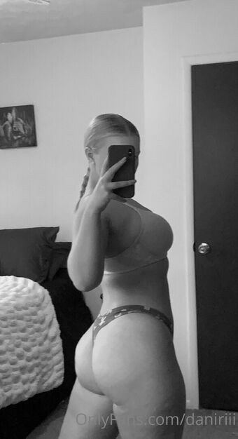 Daniriii Photo Fuites Nudes OnlyFans 19