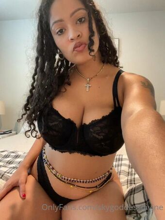 Devyn Divine Photo Fuites Nudes OnlyFans 21