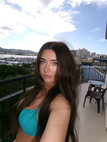 dharma Photo Fuites Nudes OnlyFans 18