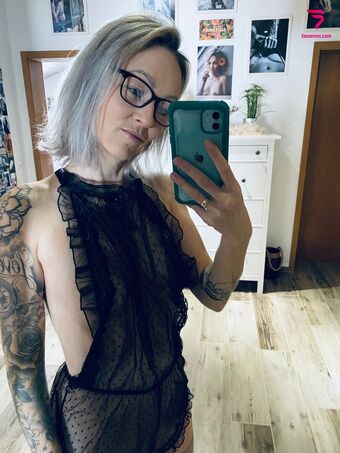 Die_pe Photo Fuites Nudes OnlyFans 16
