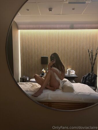 doviaclaire Photo Fuites Nudes OnlyFans 1