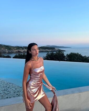 Dua-lipa