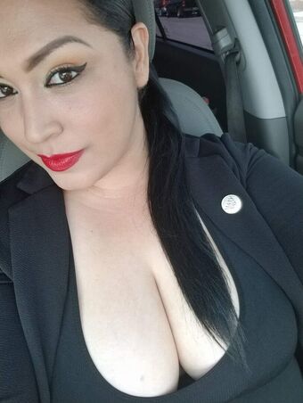E. Casey Photo Fuites Nudes OnlyFans 38
