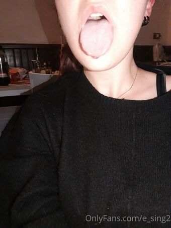 e_sing2 Photo Fuites Nudes OnlyFans 8