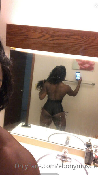 ebonymuscle Photo Fuites Nudes OnlyFans 20