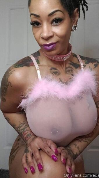 Edaqueenbee Photo Fuites Nudes OnlyFans 1