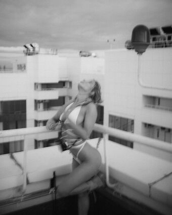 Ekrnw Photo Fuites Nudes OnlyFans 18