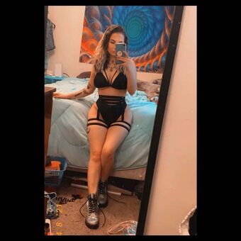 elenabbyxx