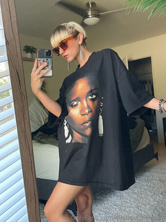 ellabeefreshman Photo Fuites Nudes OnlyFans 3