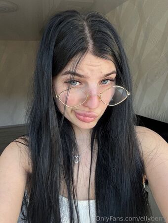 ellyberry Photo Fuites Nudes OnlyFans 3