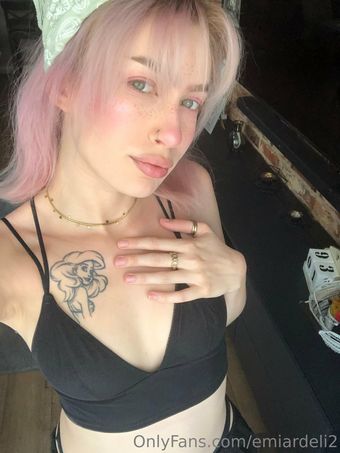 emiardeli2 Photo Fuites Nudes OnlyFans 7