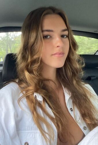 Emily Feld