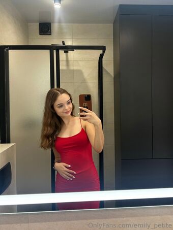 emily_petite