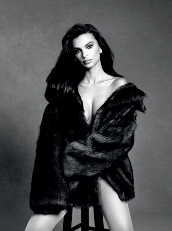 Emily Ratajkowski