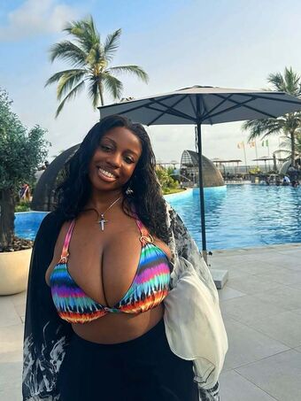 Erimegar Photo Fuites Nudes OnlyFans 22