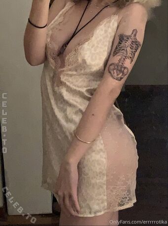 errrrotika Photo Fuites Nudes OnlyFans 10