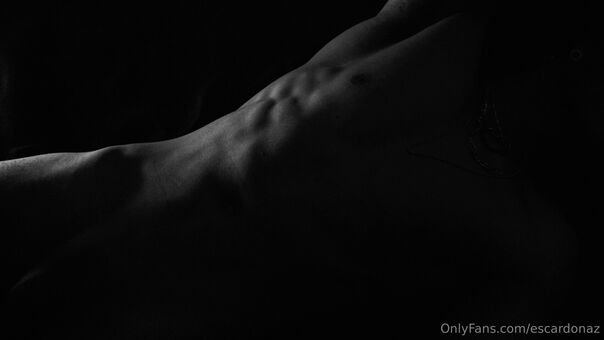escardonaz Photo Fuites Nudes OnlyFans 10