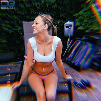 Ester Expósito Photo Fuites Nudes OnlyFans 63