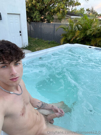 ethanseeks2.0 Photo Fuites Nudes OnlyFans 1