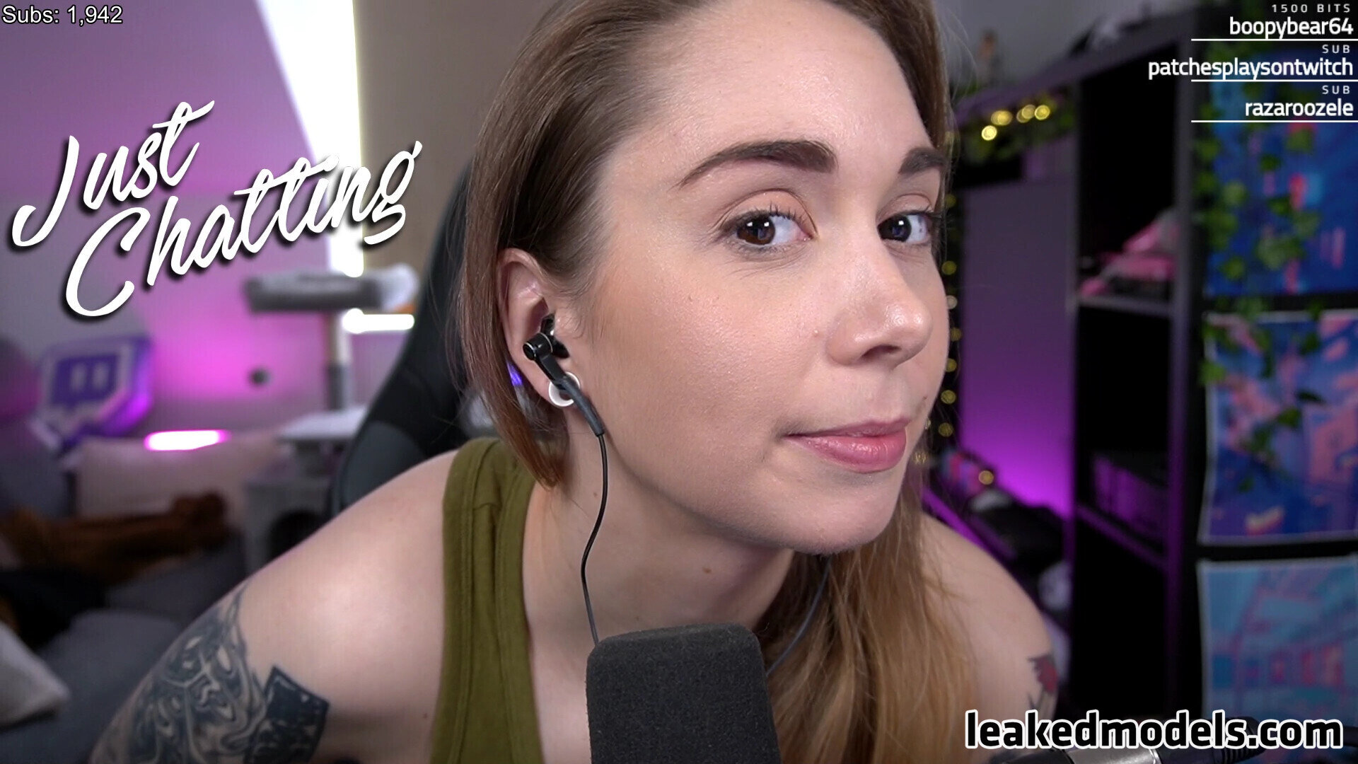 Evelien captivating with her playful side