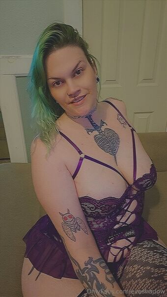 eveshadow Photo Fuites Nudes OnlyFans 25