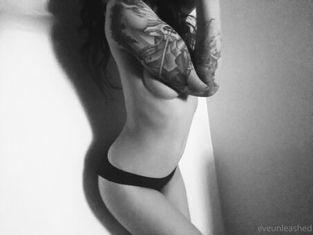 Eveunleashed Photo Fuites Nudes OnlyFans 19