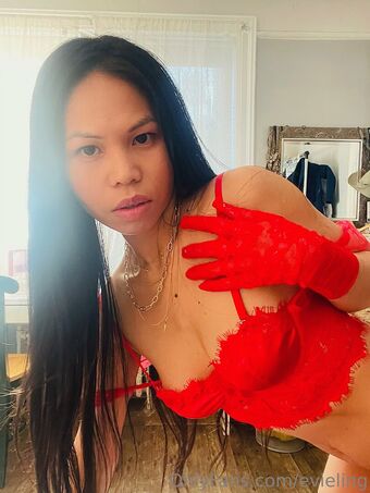 evieling Photo Fuites Nudes OnlyFans 12