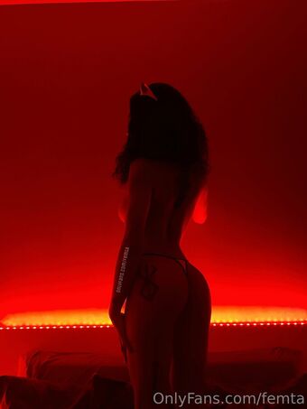 femta Photo Fuites Nudes OnlyFans 29