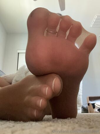 flexem.feet Photo Fuites Nudes OnlyFans 14