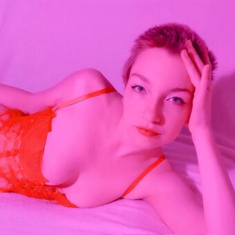 Flwrs Photo Fuites Nudes OnlyFans 2
