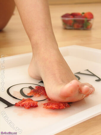 Footlovegirls Photo Fuites Nudes OnlyFans 1762