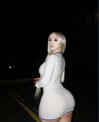 Foreverryuri Photo Fuites Nudes OnlyFans 15