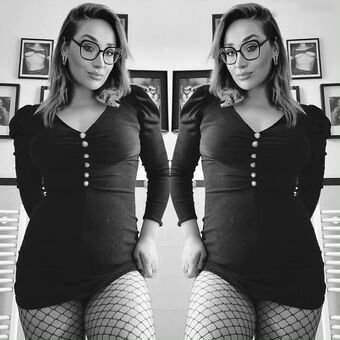 Frau Kopf Photo Fuites Nudes OnlyFans 20