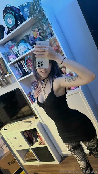 fvckzoe