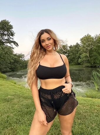 Gia Armani Photo Fuites Nudes OnlyFans 6