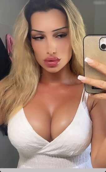 _Glamzon_ Photo Fuites Nudes OnlyFans 8