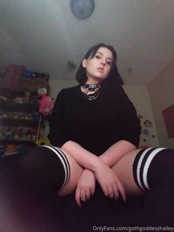 gothgoddesshailey