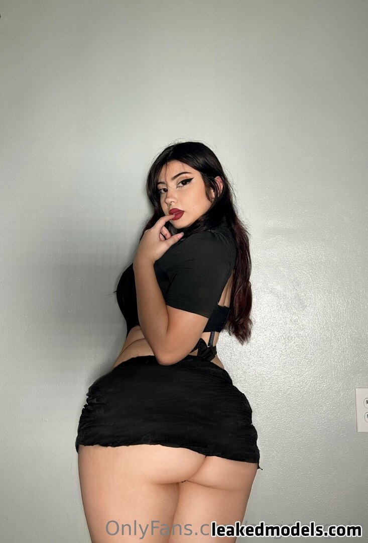 Uncover Goddess Gutz secret photos - Irresistible moments