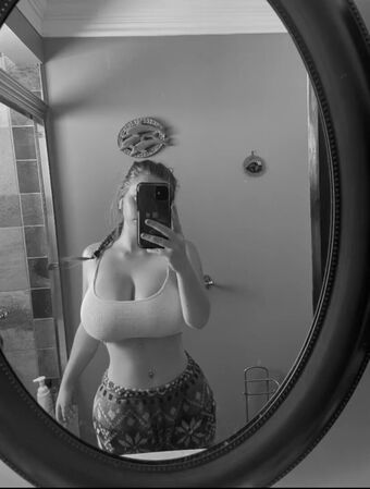 haileyyfriz Photo Fuites Nudes OnlyFans 16