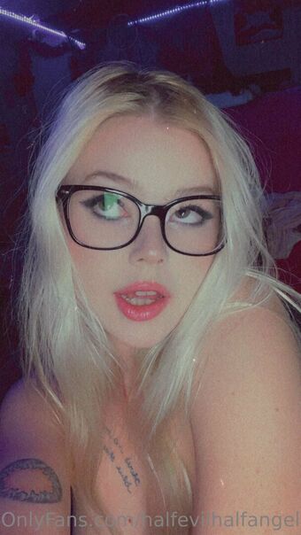 halfevilhalfangel Photo Fuites Nudes OnlyFans 39